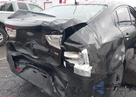 2013 Kia Rio Lx z USA, uszkodzony, nr VIN KNADM4A38D6316722